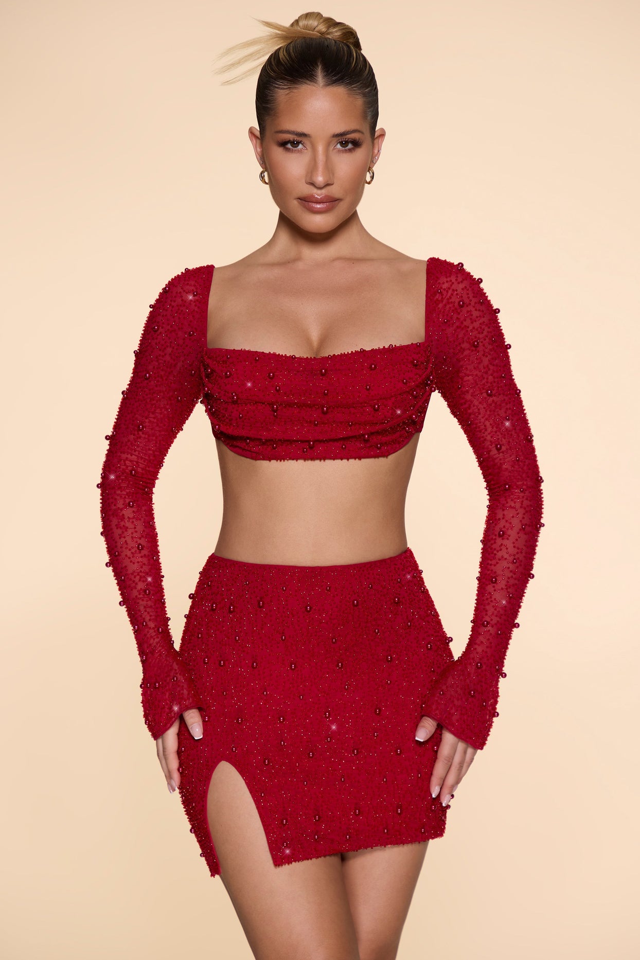 https://us.ohpolly.com/cdn/shop/products/5591_3_BelleIle-Red-High-Waisted-Skirt_409ce0b7-769f-4c53-8e03-b3e4f0bfe057.jpg?v=1689360897&width=1244