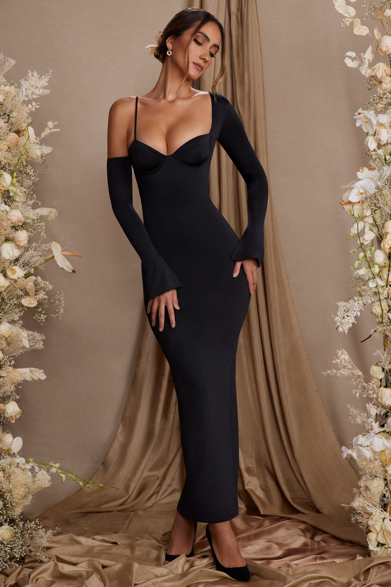 Isolde Long Sleeve Off The Shoulder Maxi Dress in Black