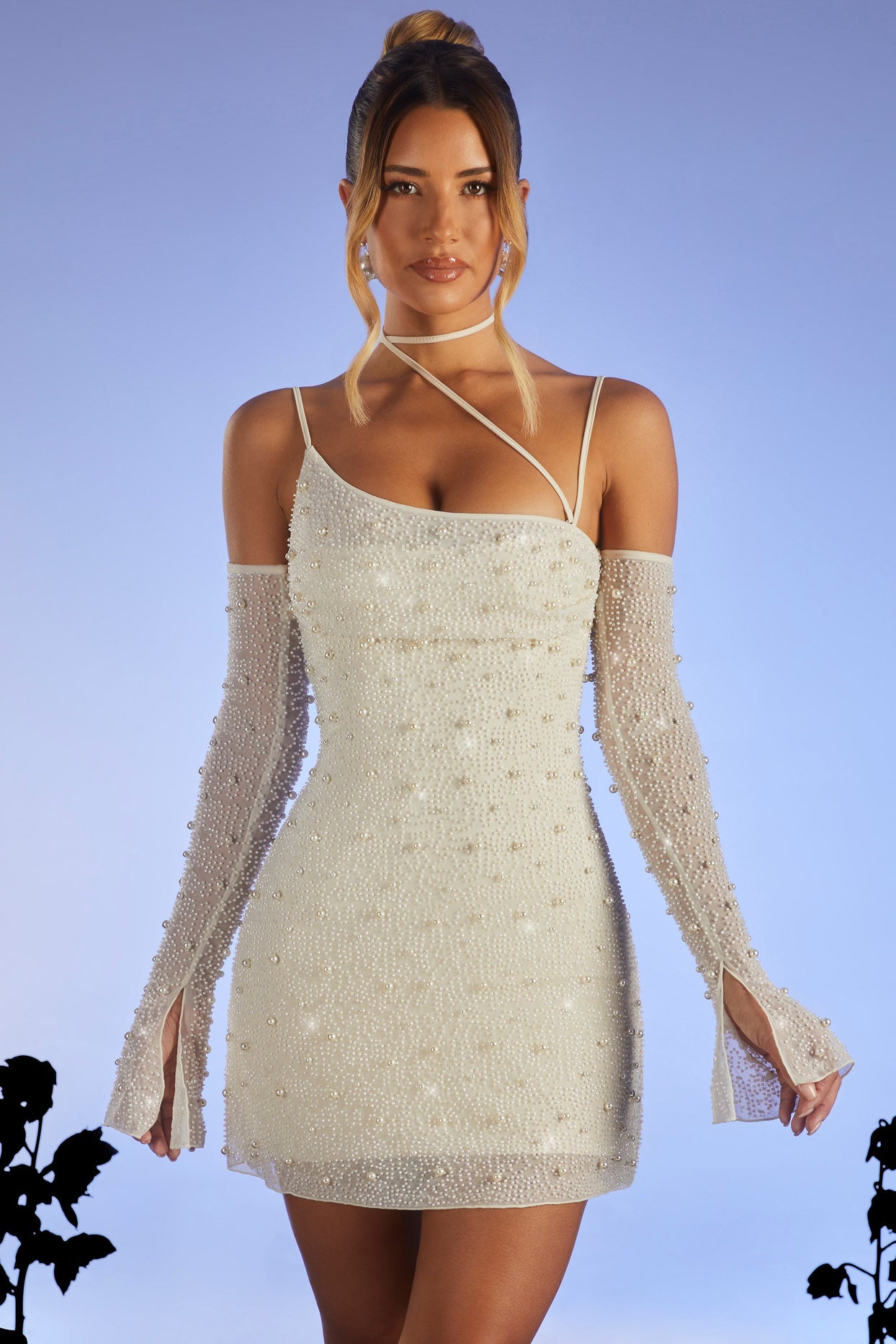 Mini vestido espartilho assimétrico embelezado em marfim