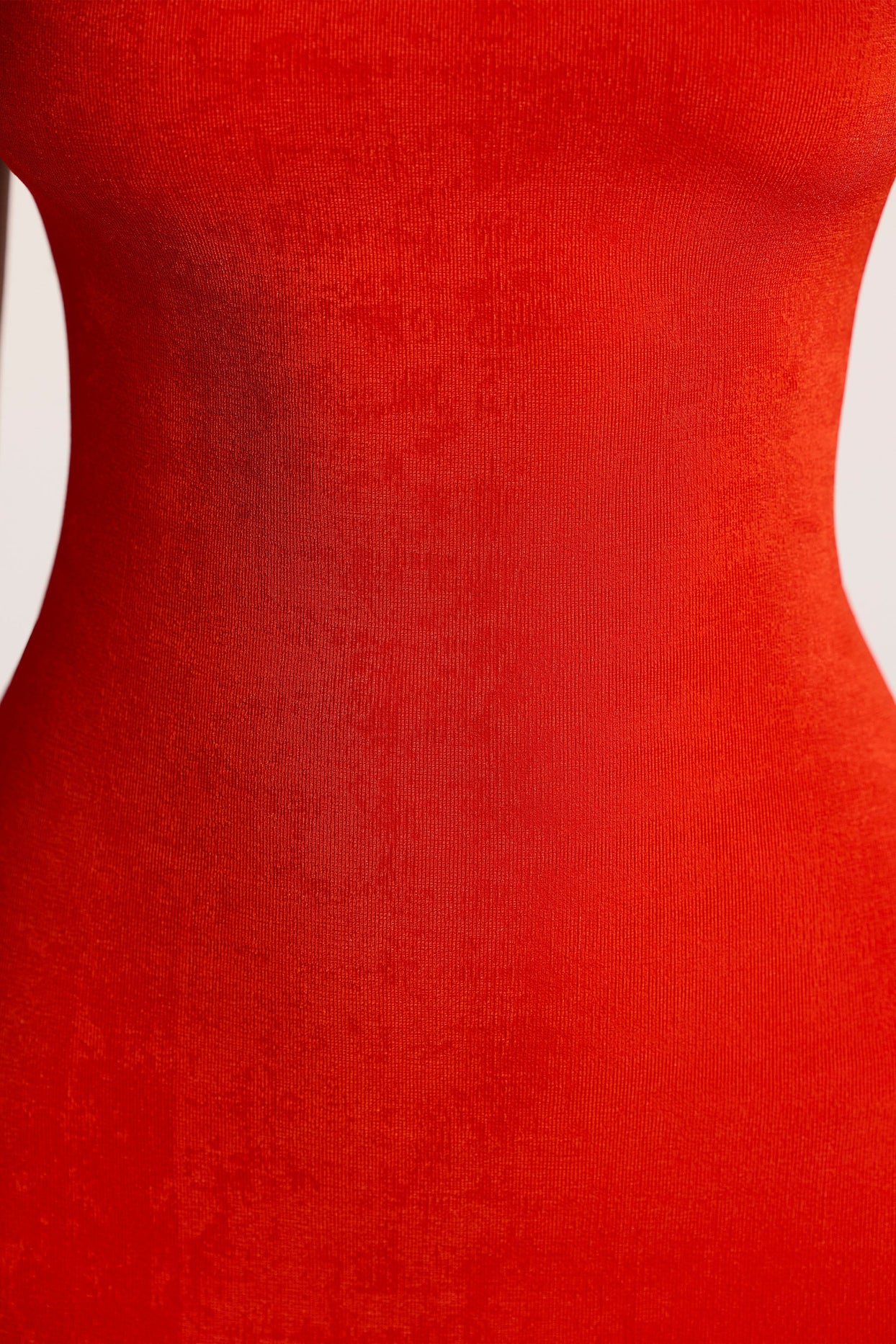 Vestido Maxi em Jersey Texturizado com Costas Abertas em Vermelho Fiery