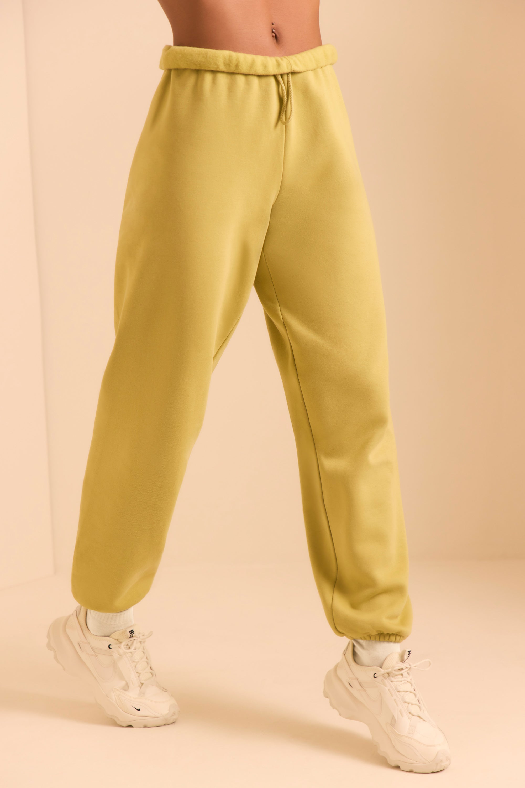 Relaxed Fit Joggers in Matcha Green