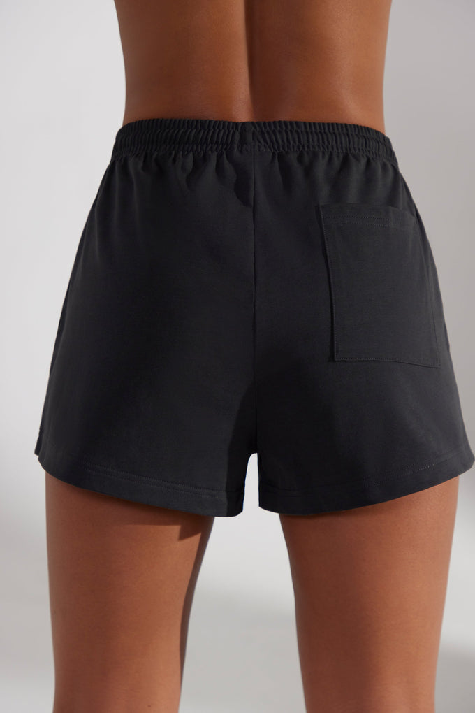 Sweat Shorts in Washed Black