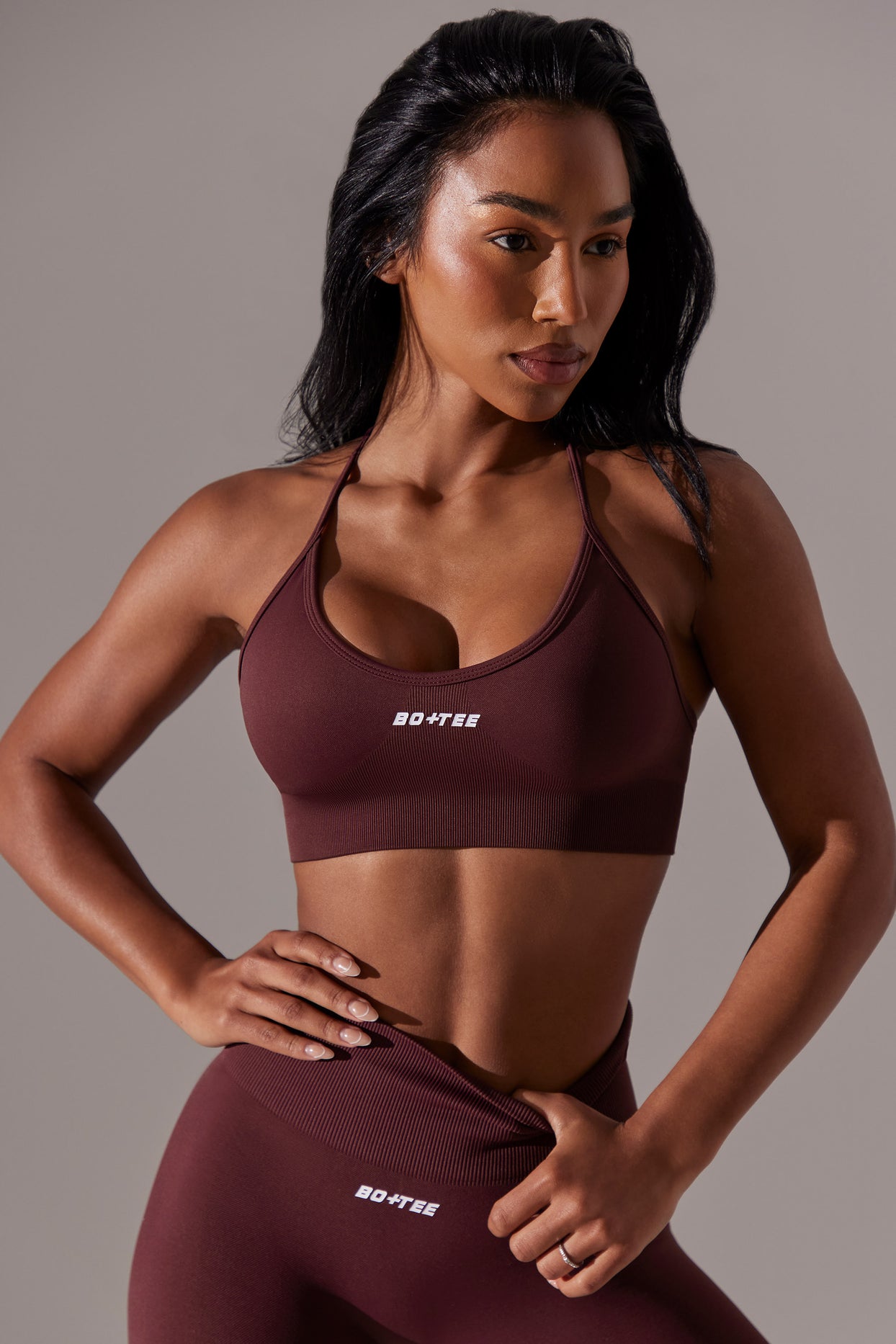 Trinity Sports Bra Burgundy, Seamless fabric Elastic fabric for optimal  freedom of movement Firm ribbed supportband Removable padding Medium  support Racer back
